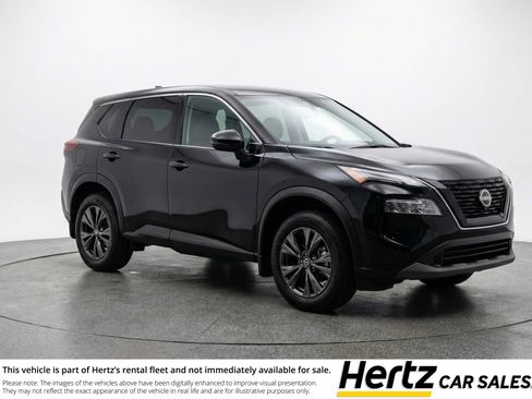 Used 2025 Nissan Rogue SV image 1