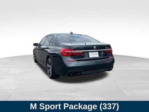 Used 2019 BMW 740i w/ Executive Package image 3