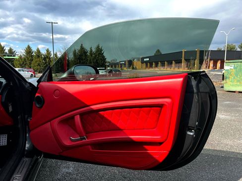 Used 2012 Ferrari California image 25