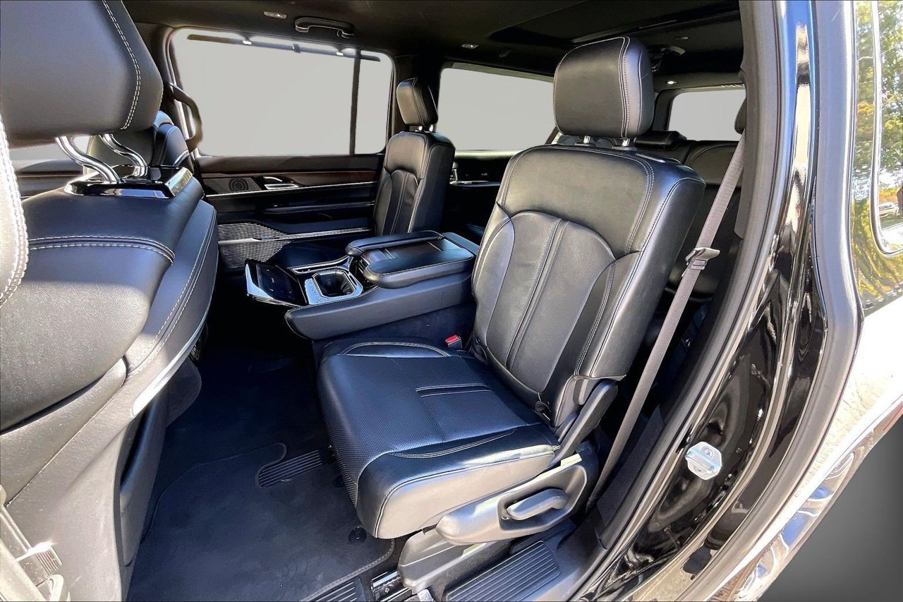 Certified 2024 Jeep Grand Wagoneer L 4WD image 23