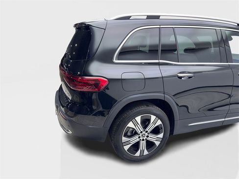 Used 2024 Mercedes-Benz EQB 300 4MATIC w/ Winter Package image 16