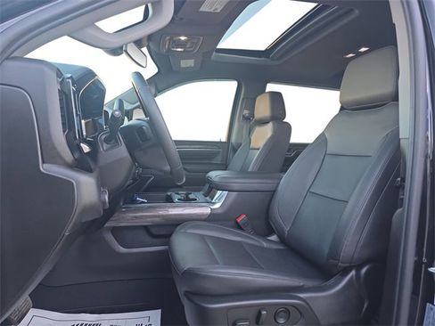 Used 2024 Chevrolet Silverado 2500 LTZ w/ LTZ Plus Package image 10