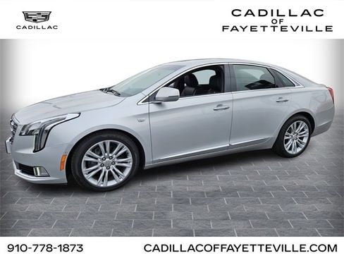 Used 2019 Cadillac XTS Luxury image 1