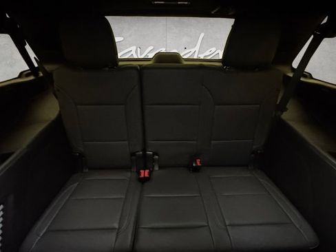 Used 2024 Chevrolet Tahoe Z71 w/ Luxury Package image 22