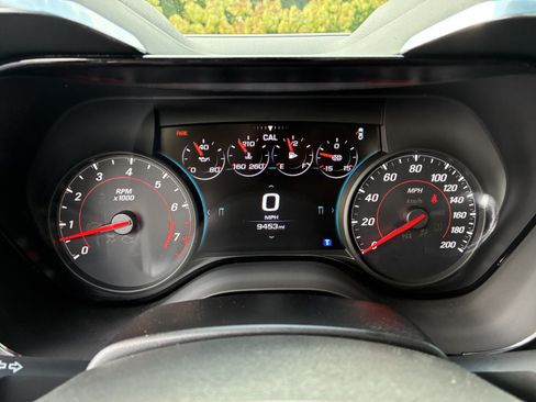 Used 2018 Chevrolet Camaro ZL1 RWD image 29
