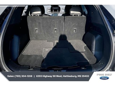 Used 2022 Ford Escape Titanium image 21