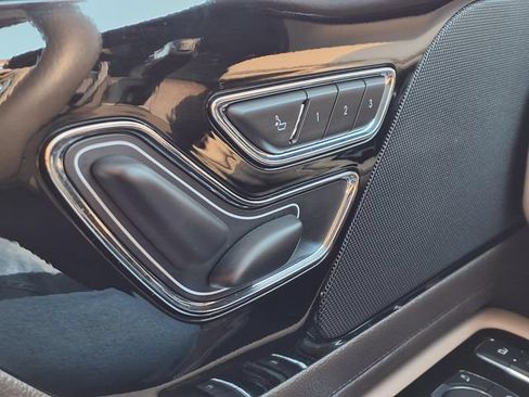 Certified 2023 Lincoln Aviator 2WD image 18