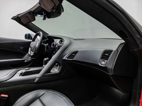 Used 2015 Chevrolet Corvette Z06 w/ 3LZ Preferred Equipment Group image 59