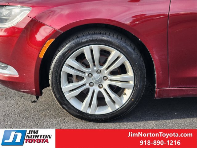 Used 2015 Chrysler 200 Limited w/ Convenience Group FWD image 13