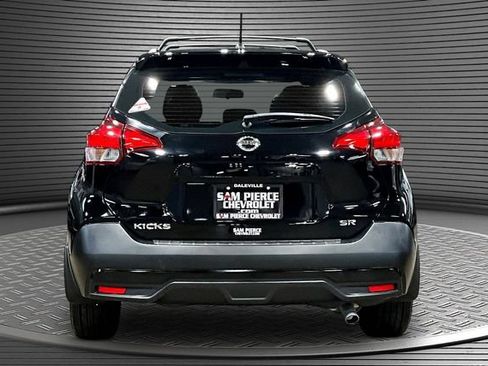 Used 2019 Nissan Kicks SR w/ Exterior Package FWD image 5