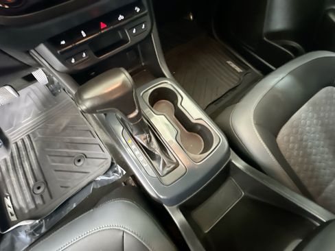 Used 2018 Chevrolet Colorado Z71 RWD image 21