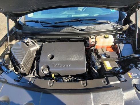 Used 2021 Chevrolet Traverse LT w/ LPO, Blackout Package AWD/4WD image 17