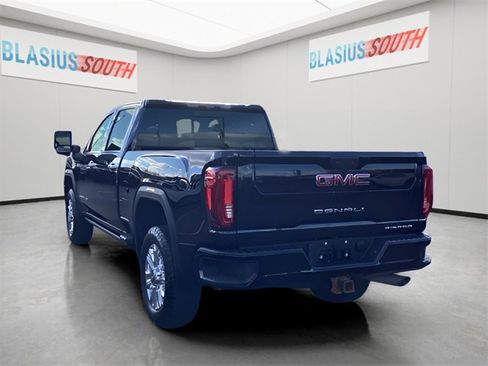 Used 2023 GMC Sierra 2500 Denali w/ Denali Ultimate Package image 5