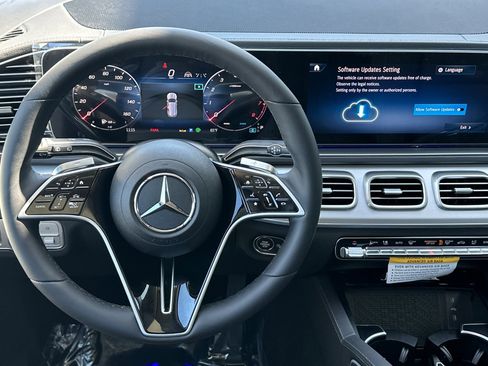 New 2026 Mercedes-Benz GLS 450 4MATIC image 14