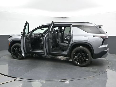 New 2026 Chevrolet Traverse LT w/ LPO, Floor Liner Package FWD image 52