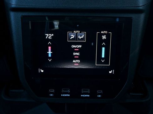 Used 2025 GMC Yukon AT4 Ultimate image 12