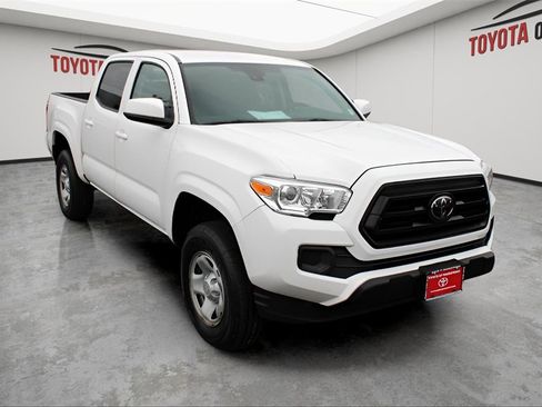 Certified 2021 Toyota Tacoma SR image 6
