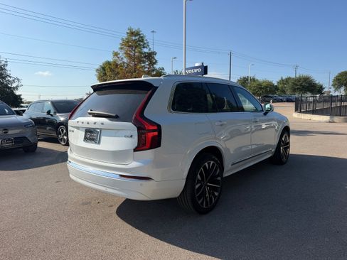 Certified 2026 Volvo XC90 B6 Plus AWD/4WD image 6