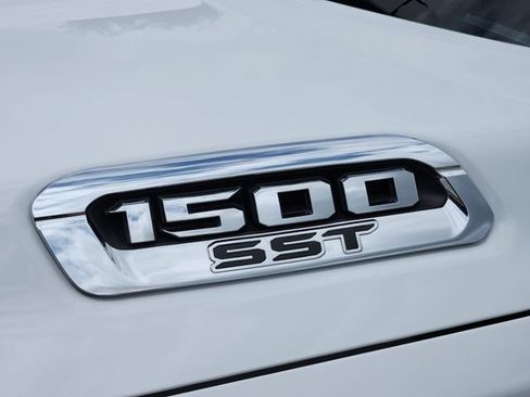 Used 2025 RAM 1500 Big Horn AWD/4WD image 12