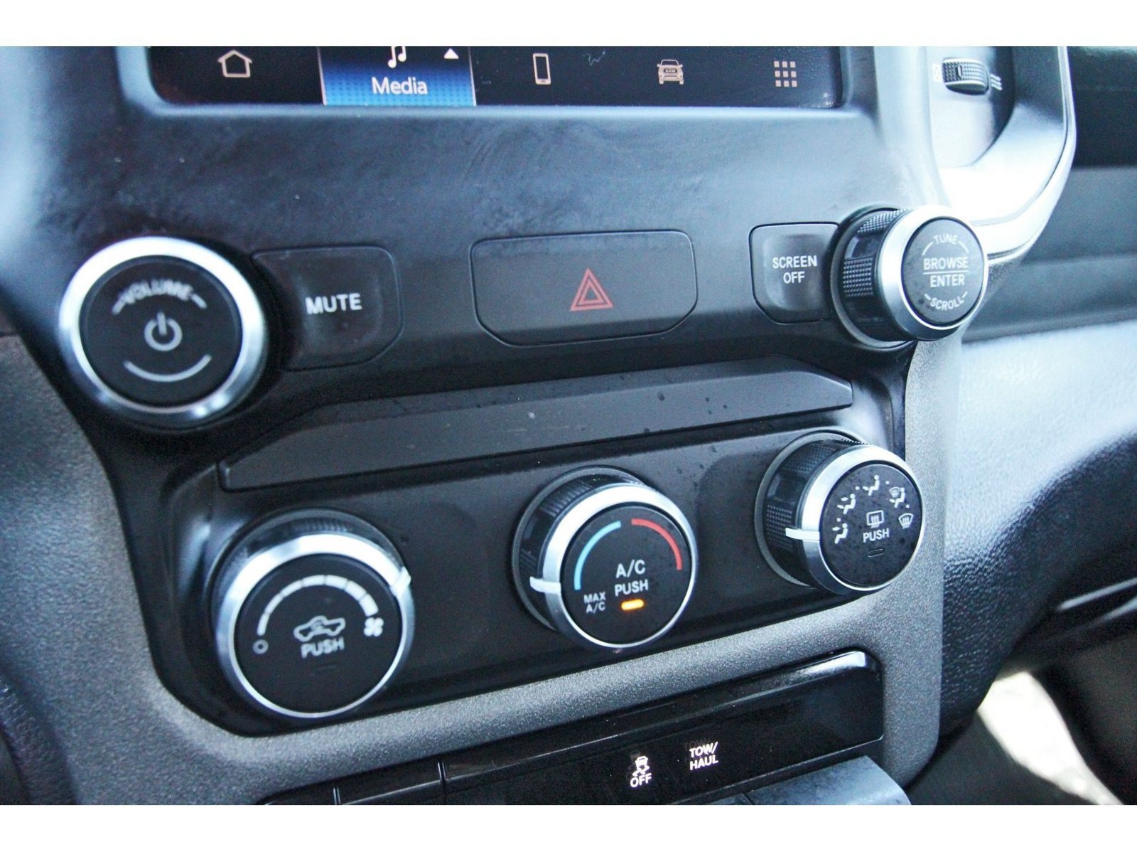 Used 2022 RAM 2500 Tradesman AWD/4WD image 28