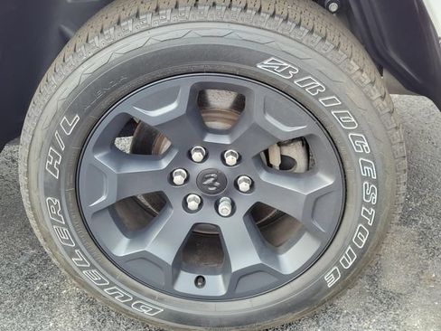 Used 2025 RAM 1500 Big Horn AWD/4WD image 36