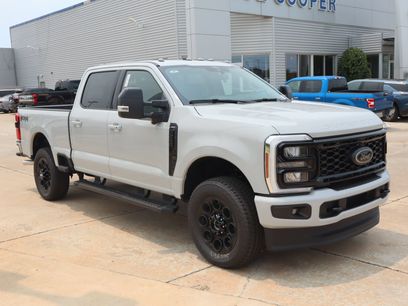 New 2026 Ford F250 Lariat w/ Black Appearance Package