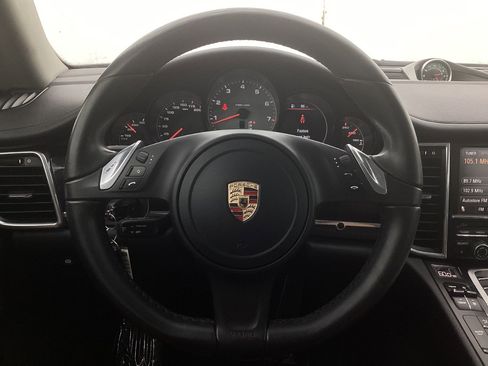 Used 2013 Porsche Panamera S image 29