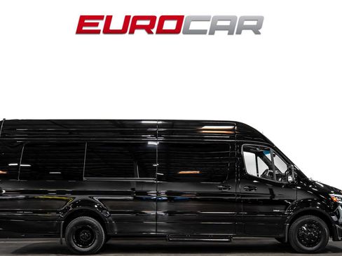Used 2024 Mercedes-Benz Sprinter 3500 image 6