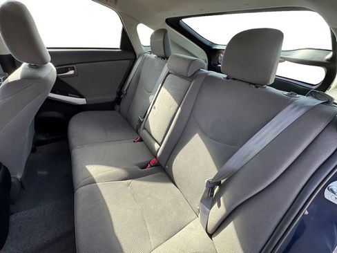 Used 2015 Toyota Prius One image 16