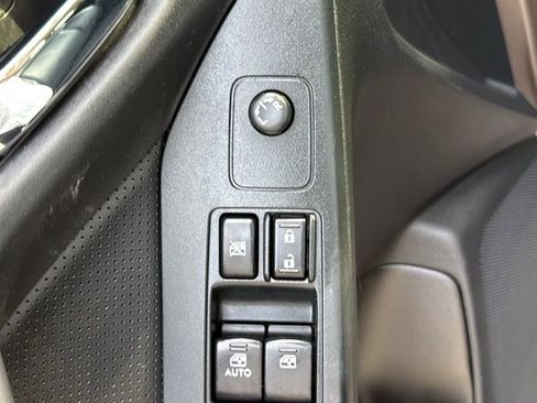 Used 2015 Subaru Forester 2.5i Limited AWD/4WD image 35