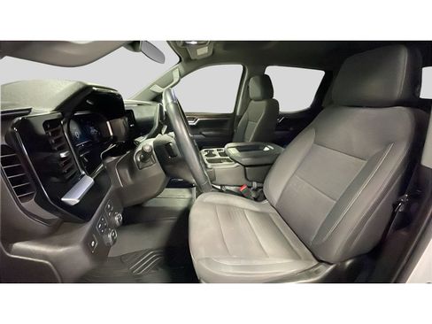 Used 2024 Chevrolet Silverado 1500 RST AWD/4WD image 12