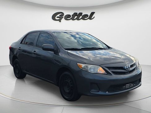 Used 2013 Toyota Corolla L FWD image 2
