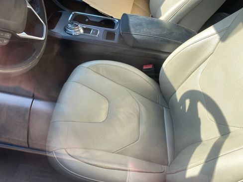 Used 2017 Ford Fusion Titanium FWD image 26