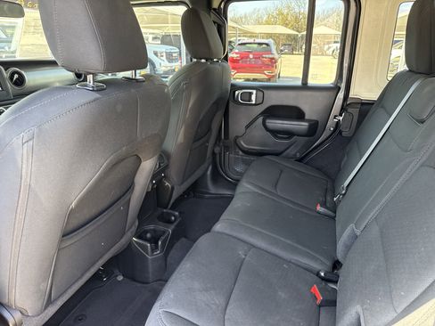 Used 2021 Jeep Wrangler Sport image 7