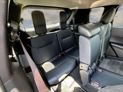 Used 2025 Mitsubishi Outlander SE FWD image 26