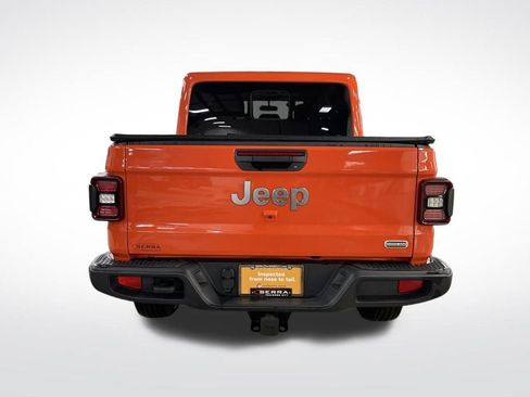 Certified 2020 Jeep Gladiator Overland w/ LED Lighting Group image 4