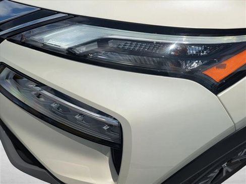 Certified 2023 Nissan Rogue SV FWD image 6