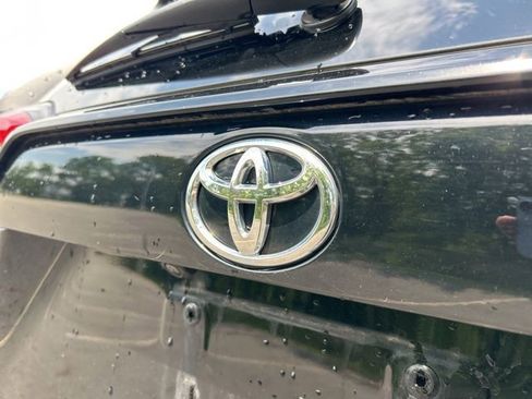 Used 2019 Toyota RAV4 LE AWD/4WD image 34