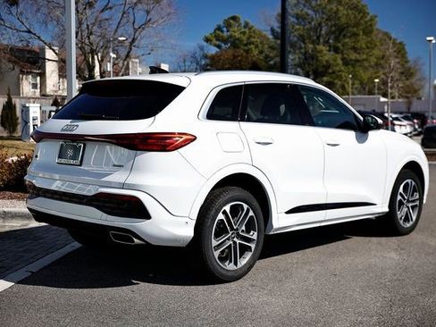 New 2025 Audi Q5 Premium image 6