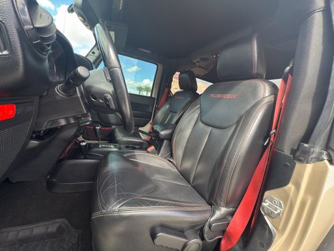 Used 2018 Jeep Wrangler Rubicon image 10