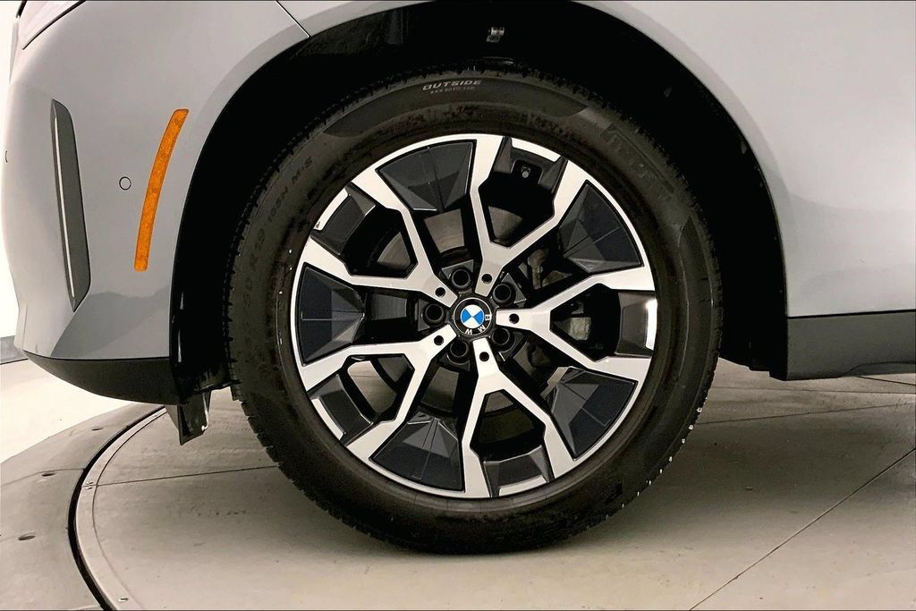 Used 2025 BMW X3 xDrive30i w/ Premium Package AWD/4WD image 8