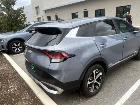 Certified 2024 Kia Sportage EX FWD image 6