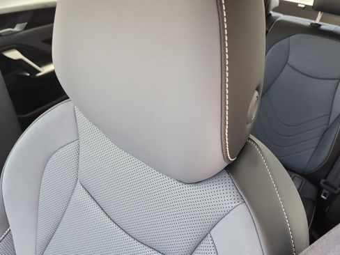New 2026 Volkswagen Tiguan SE AWD/4WD image 6