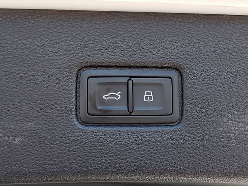 Used 2021 Audi SQ7 Prestige w/ Prestige Package AWD/4WD image 29