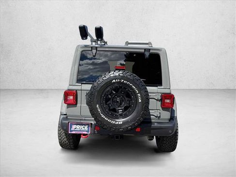 Used 2020 Jeep Wrangler Unlimited Rubicon AWD/4WD image 6