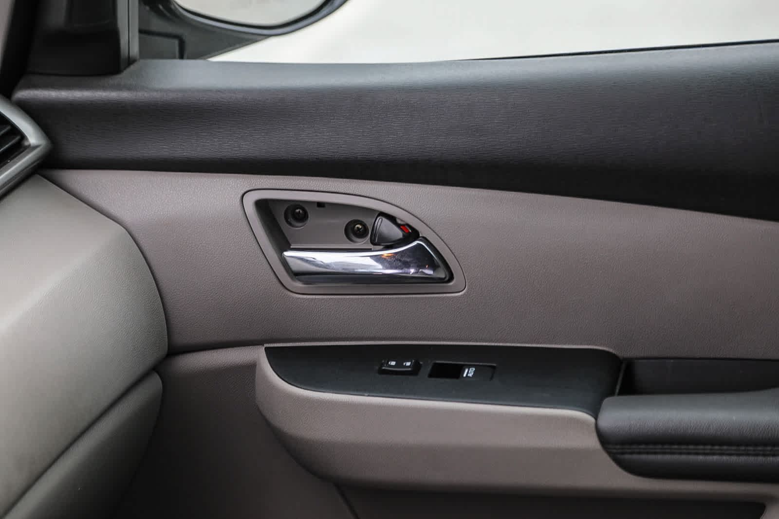 Used 2016 Honda Odyssey Touring Elite image 20