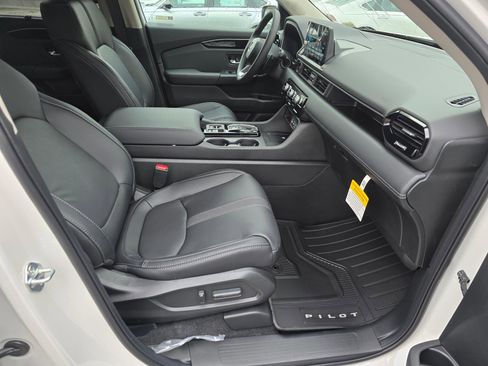 New 2025 Honda Pilot EX-L image 11