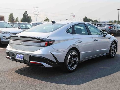New 2026 Hyundai Sonata SEL image 9
