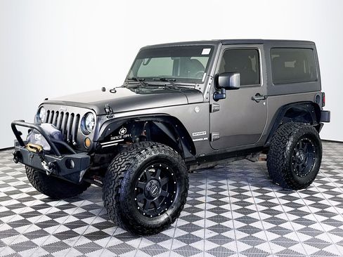 Used 2017 Jeep Wrangler Sport image 4