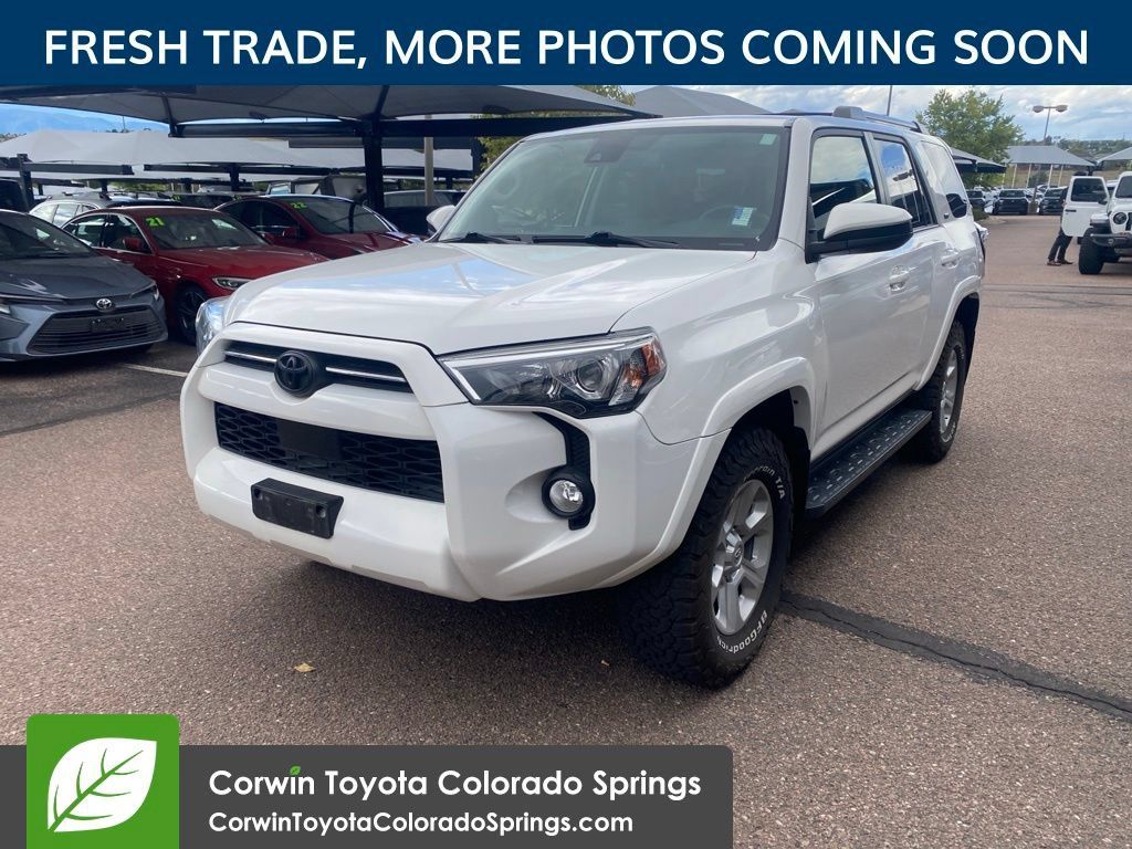 Used 2020 Toyota 4Runner SR5 AWD/4WD image 3